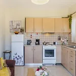 Phevos Seaview Apartment