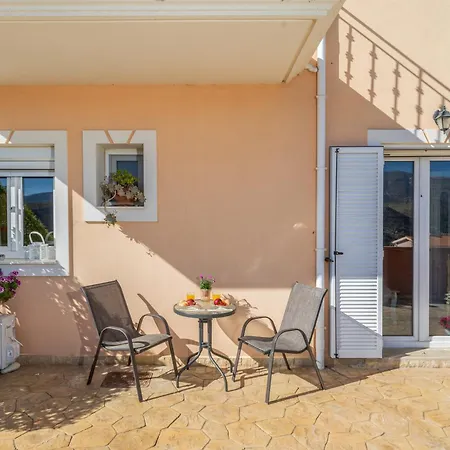 Apartment Phevos Seaview