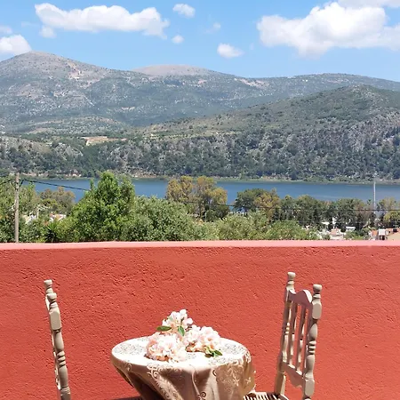 Phevos Seaview Apartament *