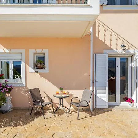 Phevos Seaview Daire Argostolion