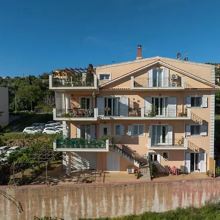 Apartment Phevos Seaview